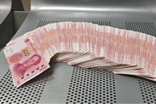 比斯利：去年我拒绝了独行侠湖人300-600万的合同 因雄鹿能夺冠